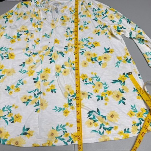 Women's 1X white & yellow flowered 3/4 sleeve shirt w/pin tucks on front. - Picture 5 of 8
